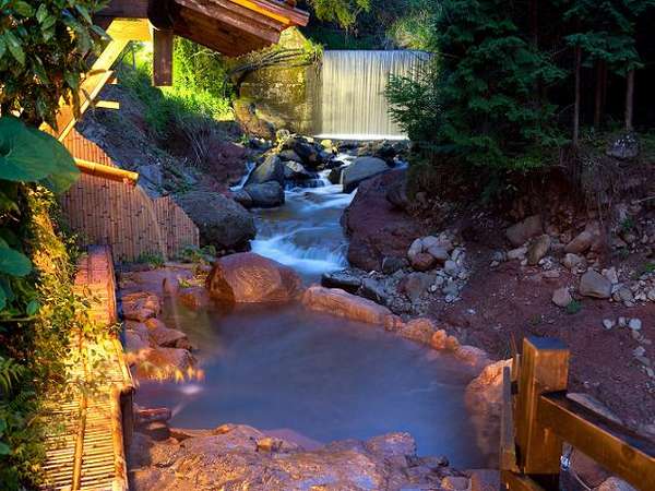 Open-air bath